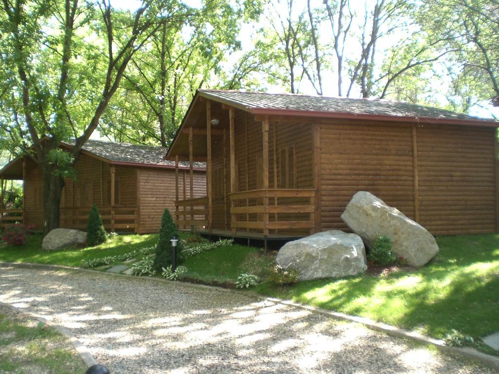 Anthares World Resort Candia Canavese Habitación foto